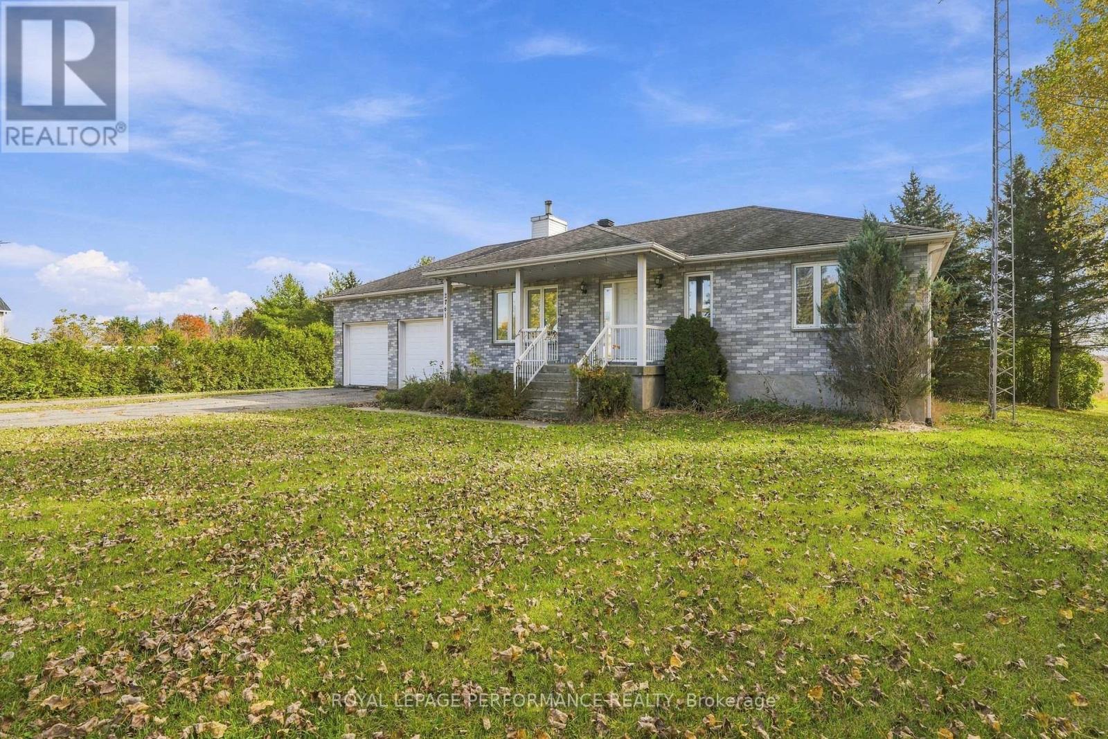 2761 Ritchance Road Property Photo 2