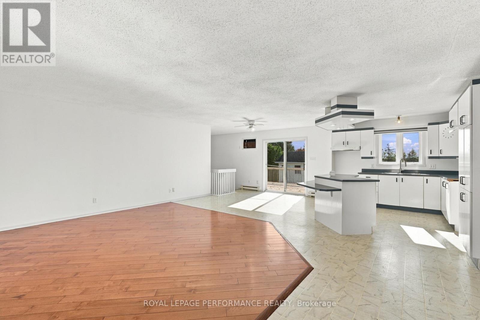2761 Ritchance Road Property Photo 6