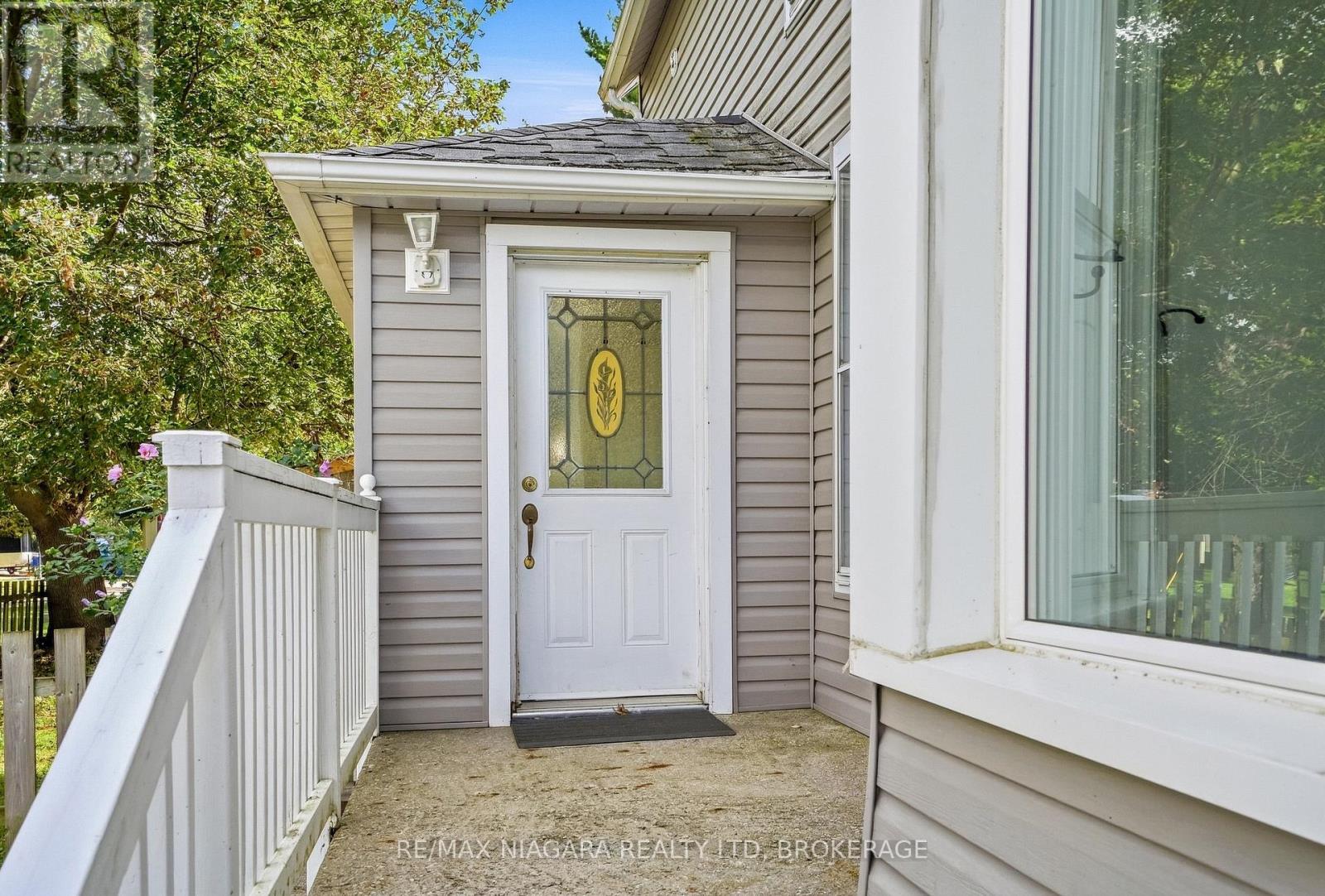 181 Chippawa Road Property Photo 5