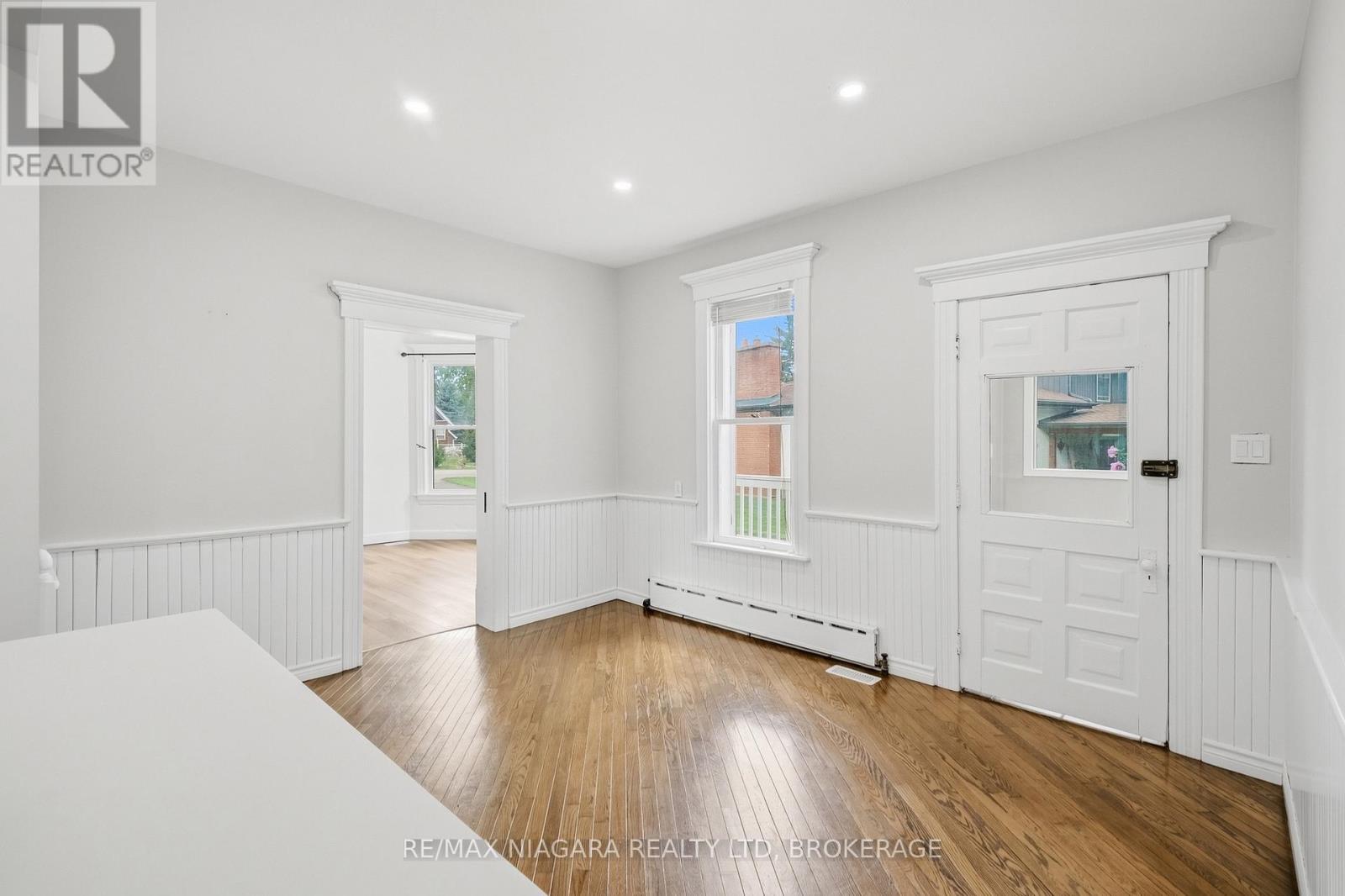 181 Chippawa Road Property Photo 10