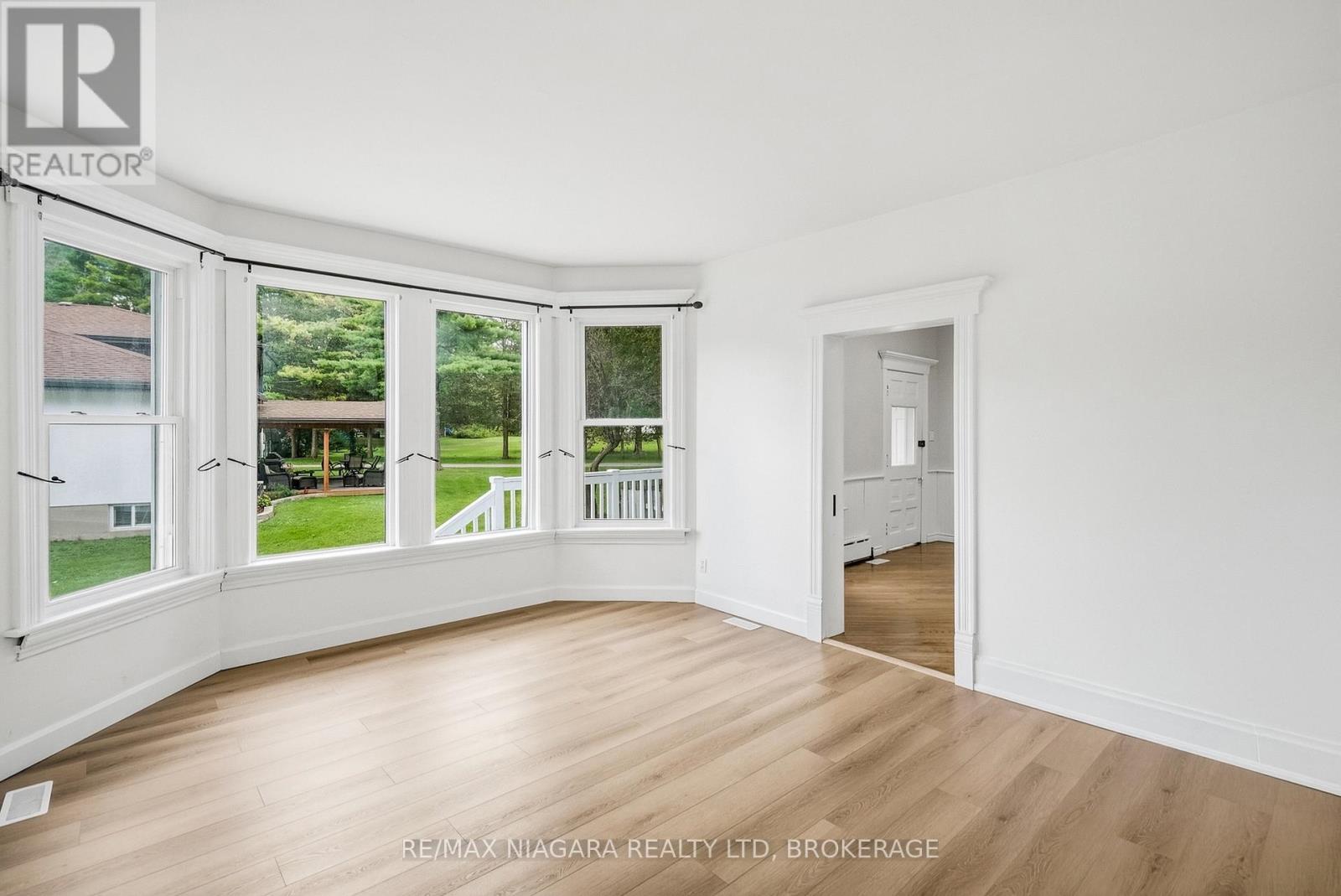 181 Chippawa Road Property Photo 13