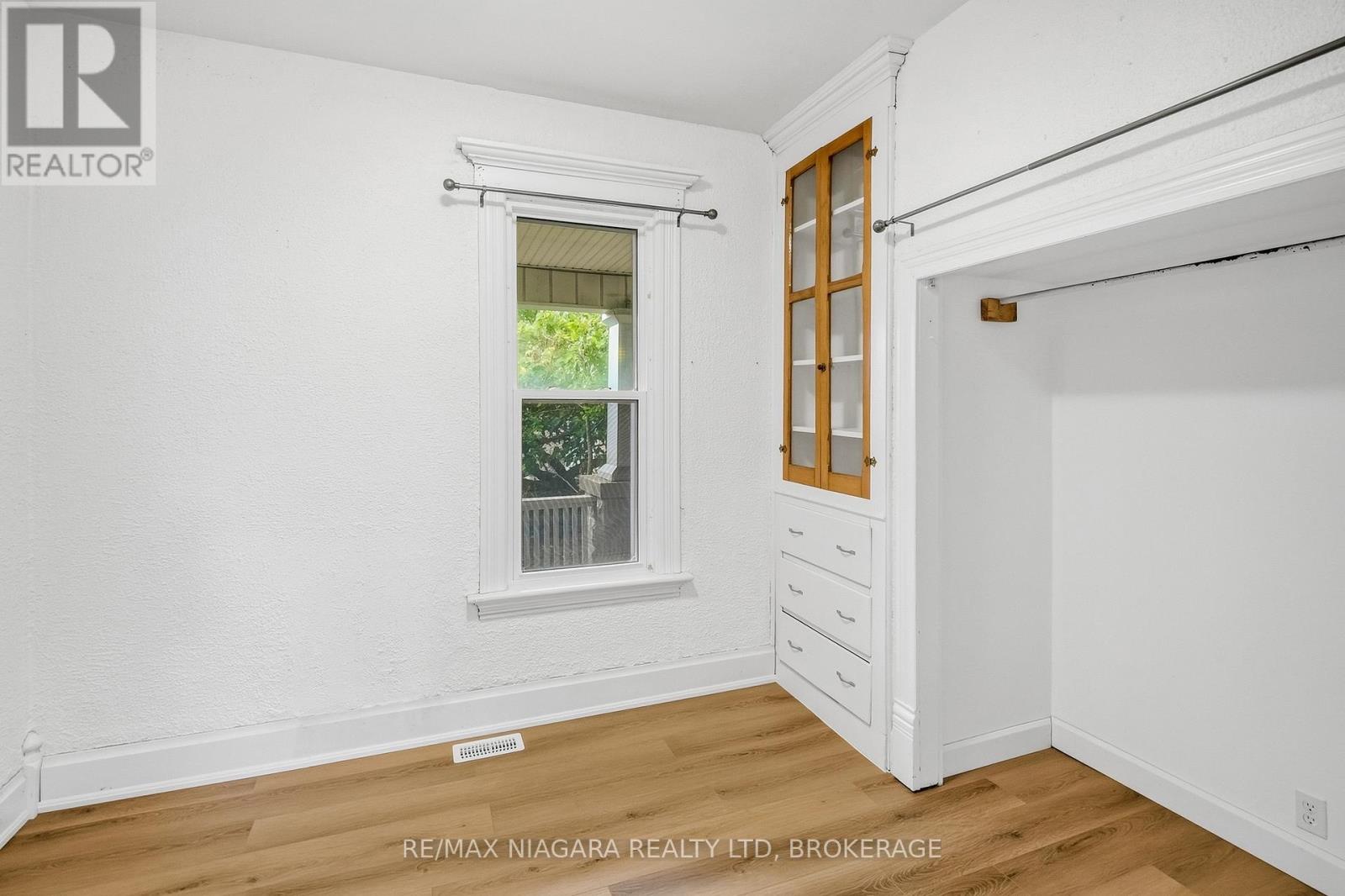 181 Chippawa Road Property Photo 14