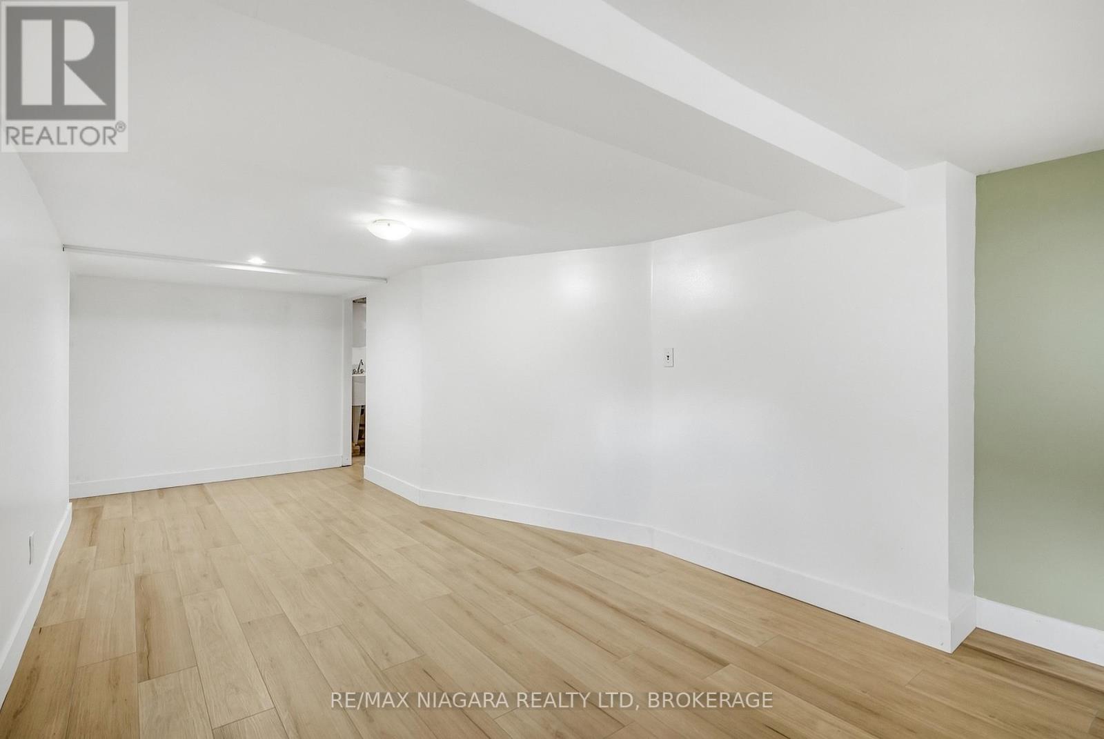 181 Chippawa Road Property Photo 21