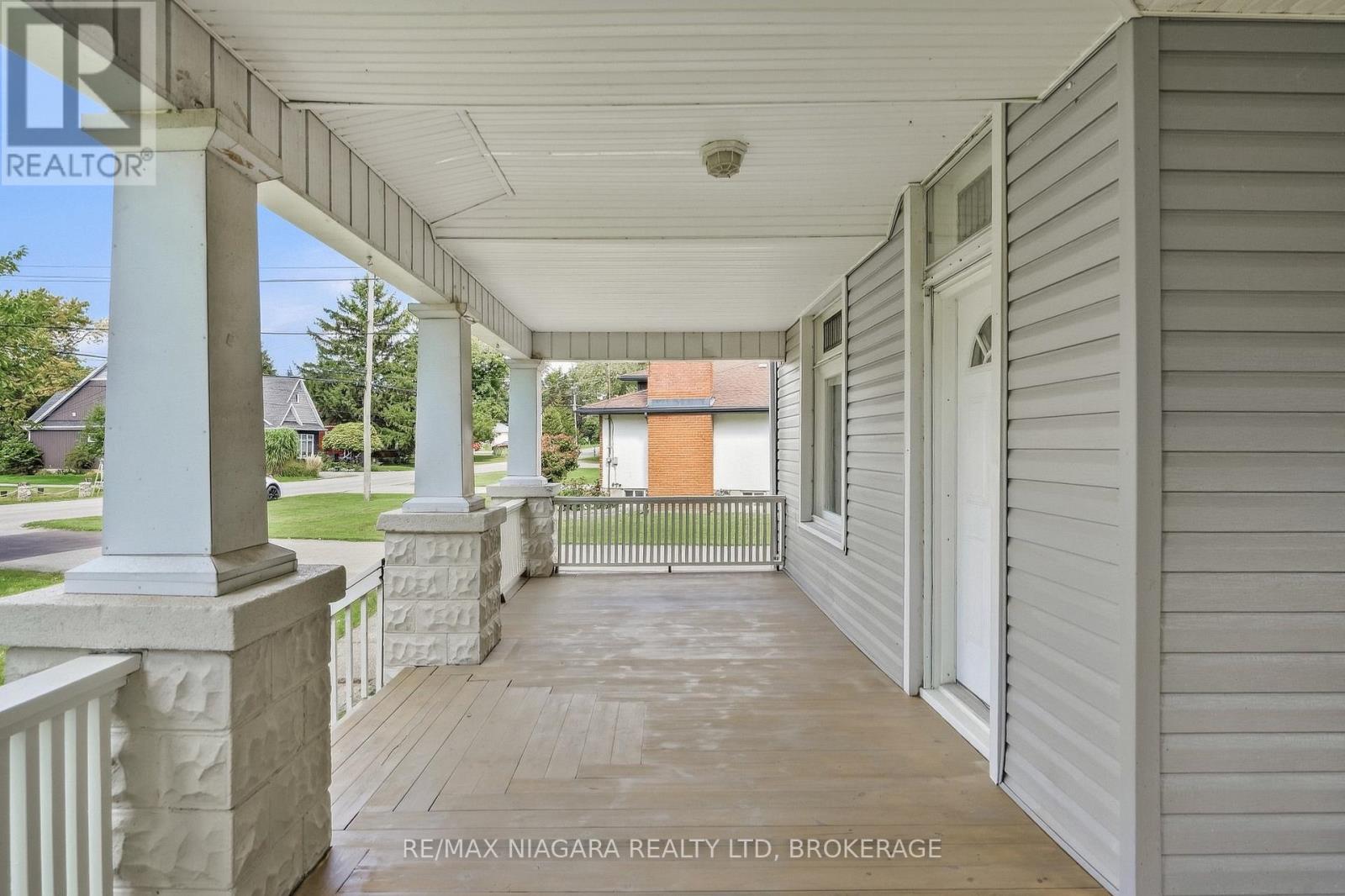 181 Chippawa Road Property Photo 24