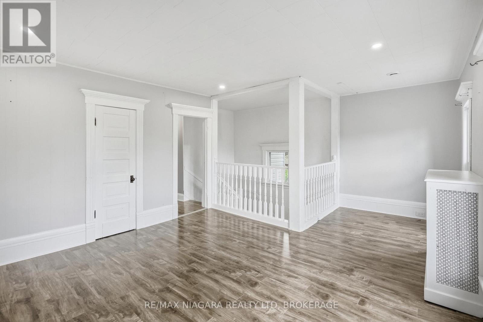 181 Chippawa Road Property Photo 26
