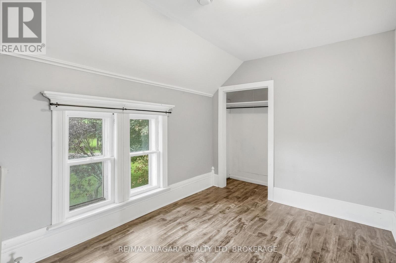 181 Chippawa Road Property Photo 30