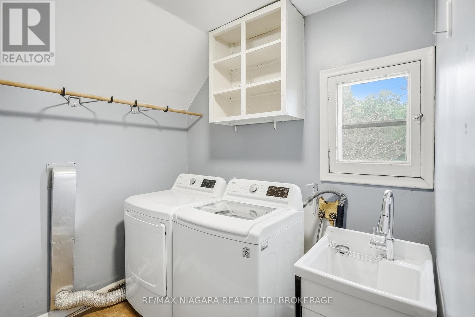 181 Chippawa Road Property Photo 37