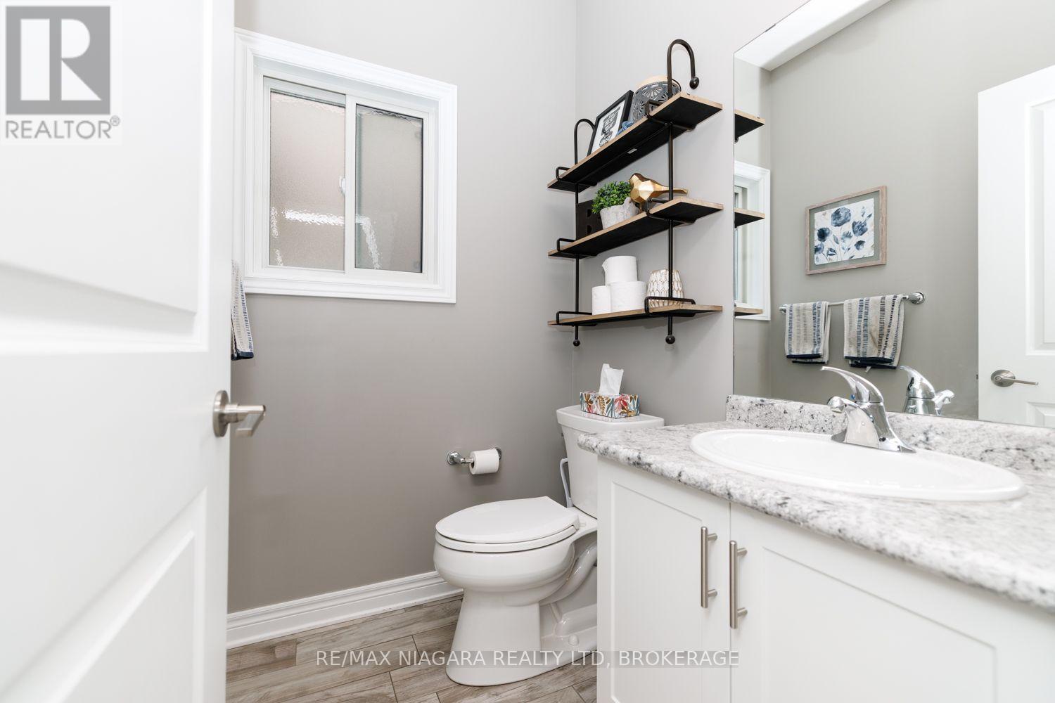 6 Bergenstein Crescent Property Photo 8