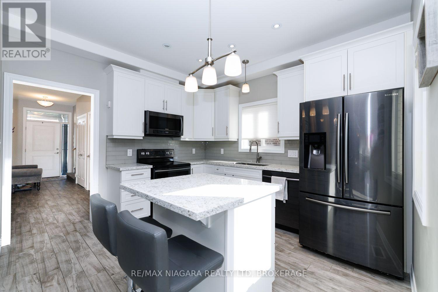 6 Bergenstein Crescent Property Photo 9