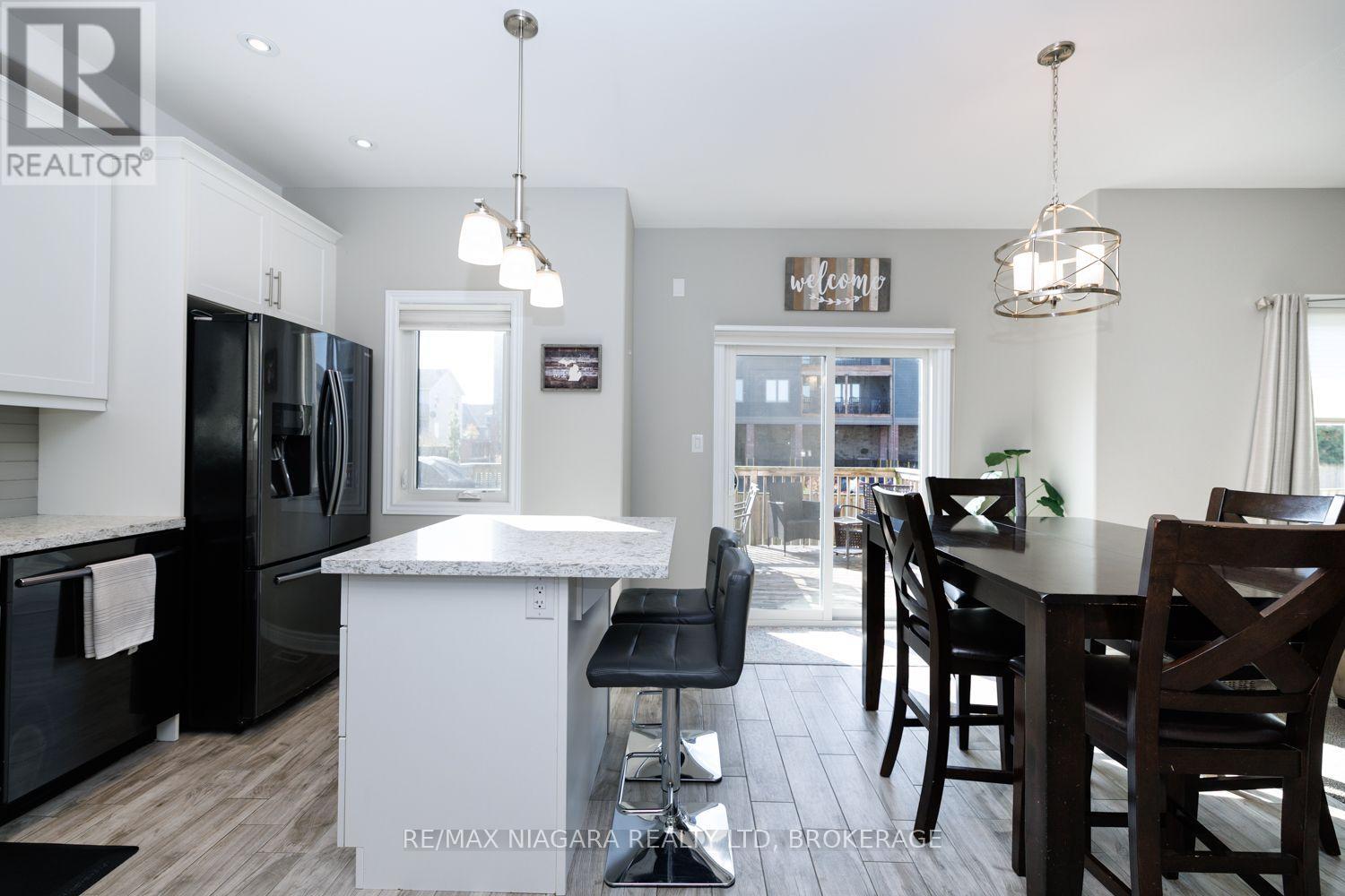 6 Bergenstein Crescent Property Photo 11