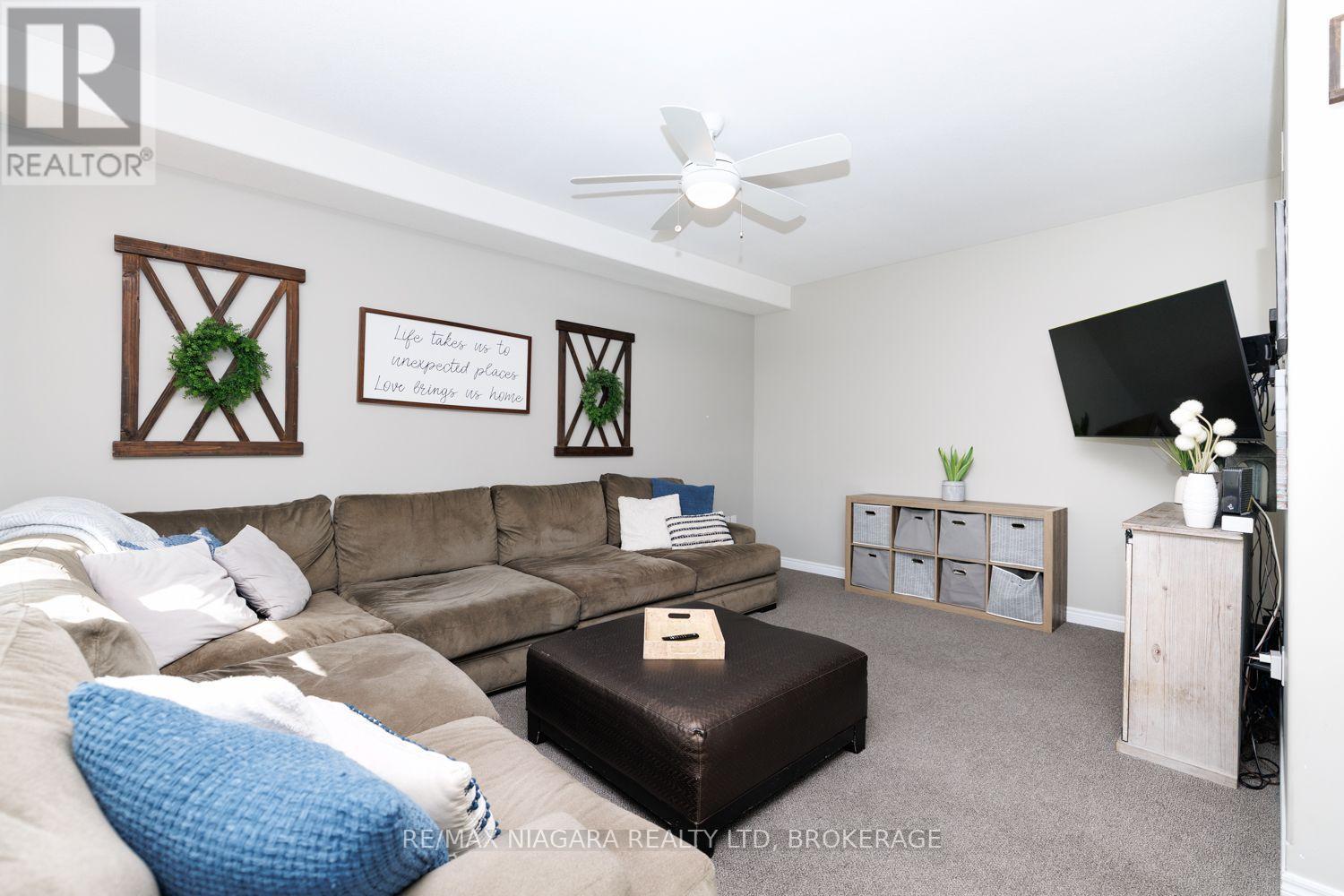 6 Bergenstein Crescent Property Photo 14