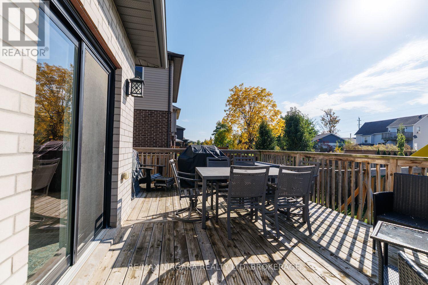6 Bergenstein Crescent Property Photo 26