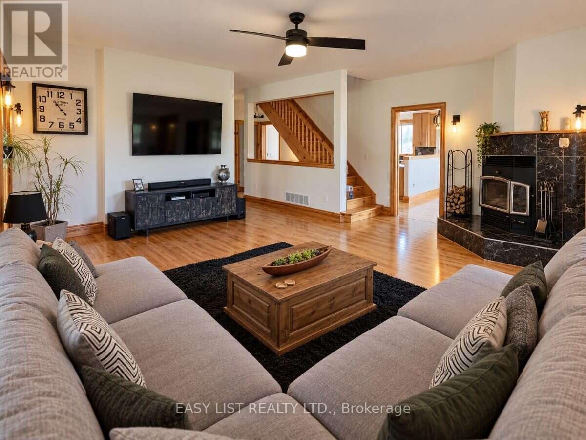 1215 Golden Beach Road Property Photo 11
