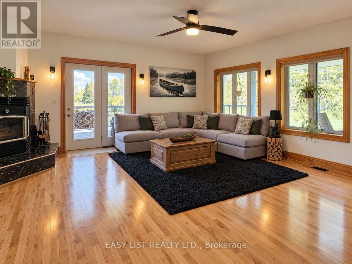 1215 Golden Beach Road Property Photo 12
