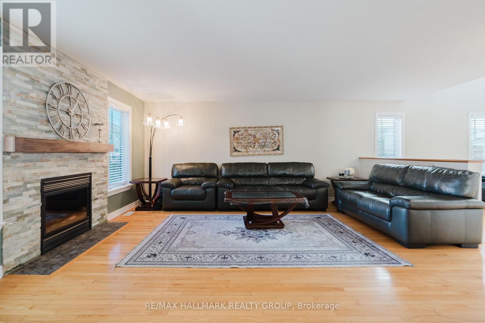800 Long Point Circle Property Photo 12