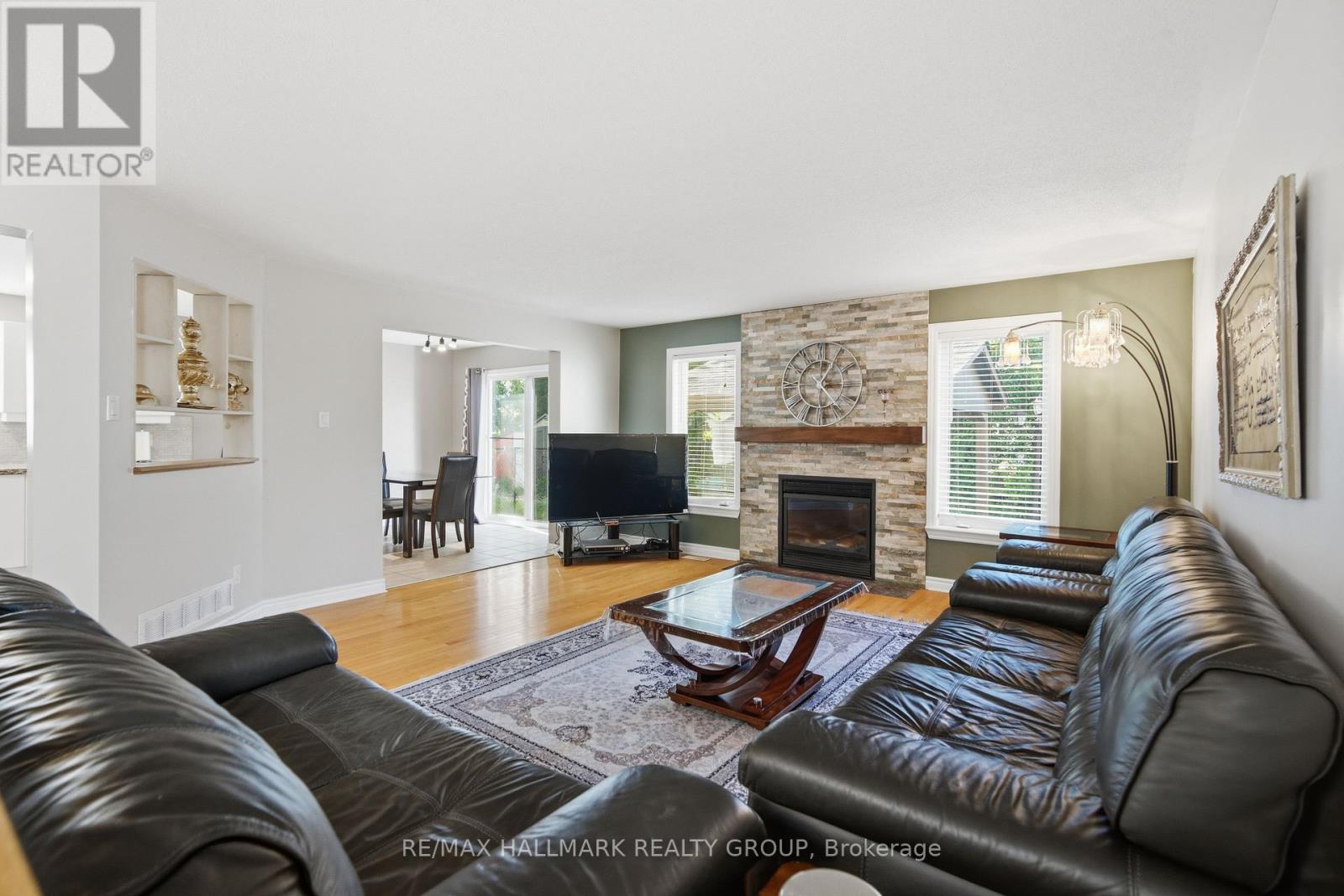 800 Long Point Circle Property Photo 14