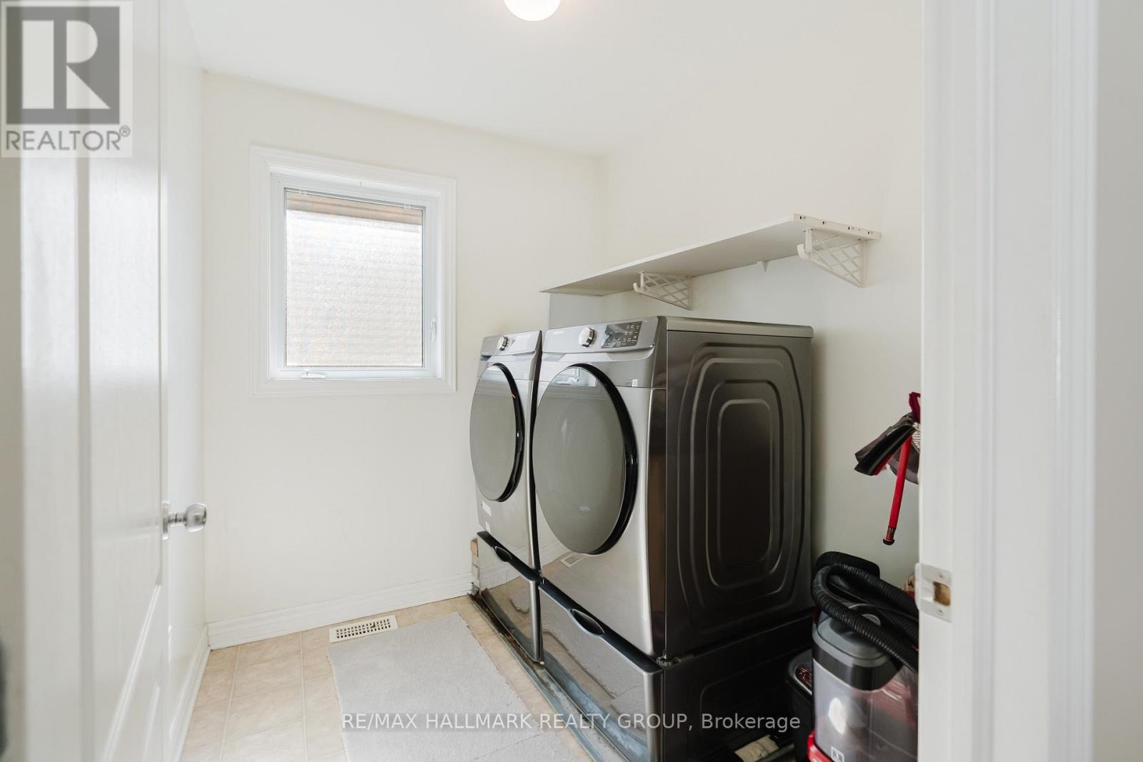800 Long Point Circle Property Photo 32