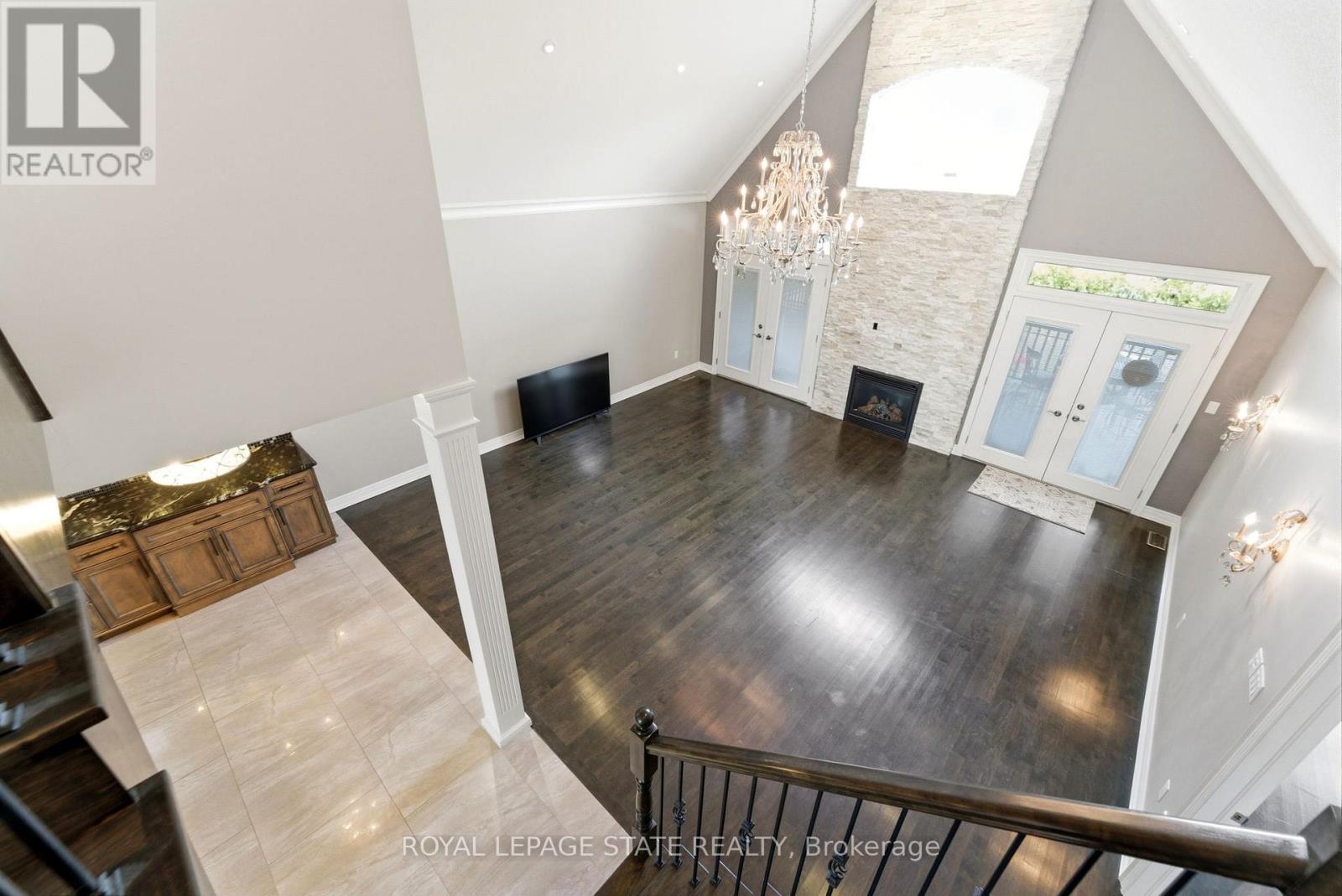 85 Hillcroft Drive Property Photo 22