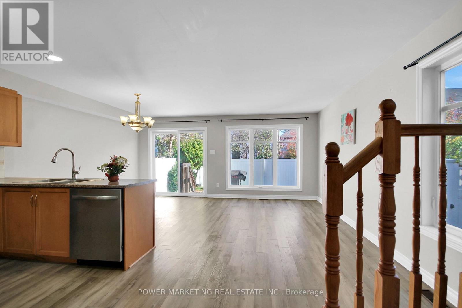 207 Hidden Meadow Avenue Property Photo 8