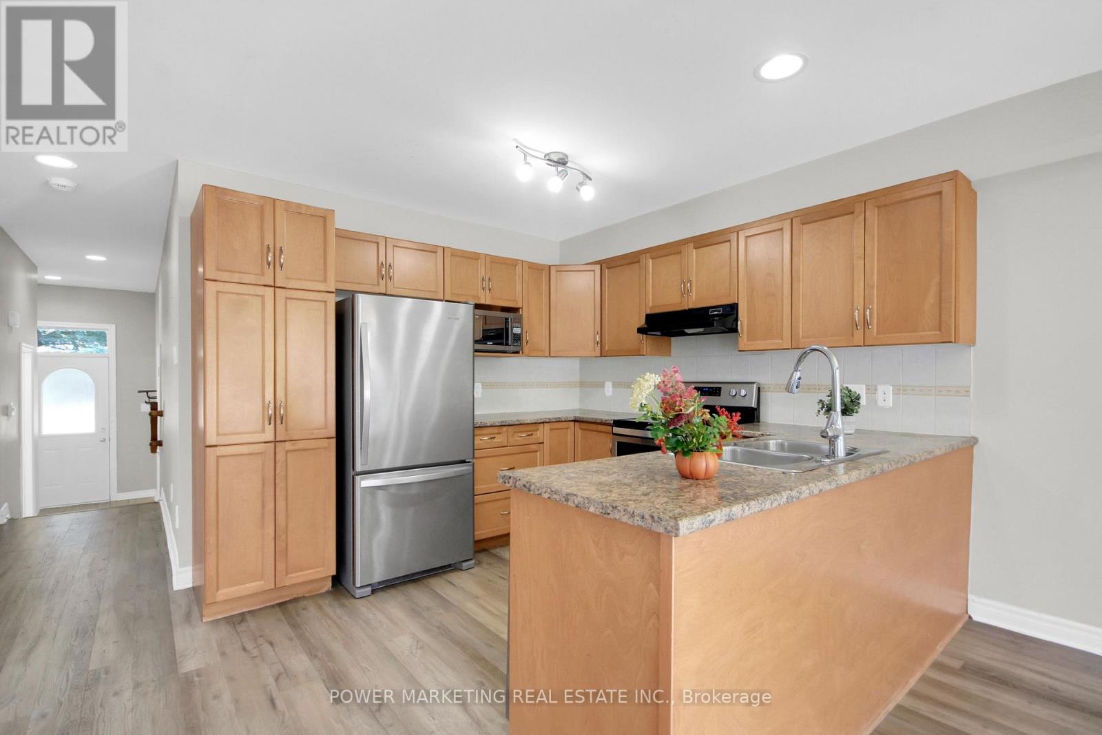 207 Hidden Meadow Avenue Property Photo 16