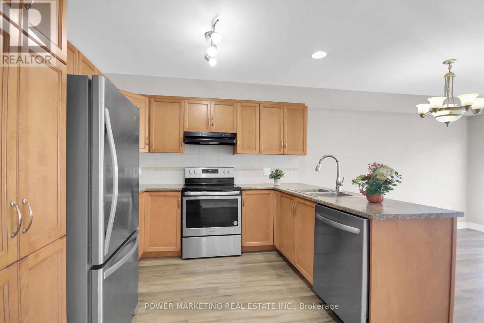 207 Hidden Meadow Avenue Property Photo 17