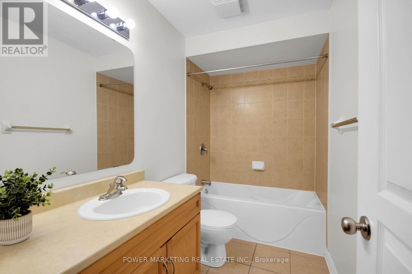 207 Hidden Meadow Avenue Property Photo 35