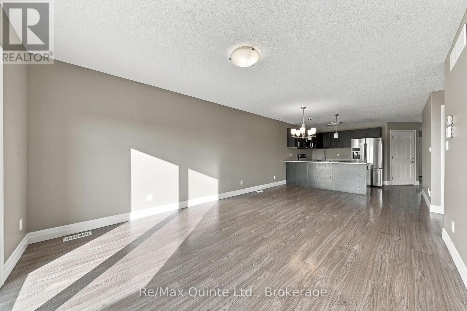 32 Cortland Crescent Property Photo 19