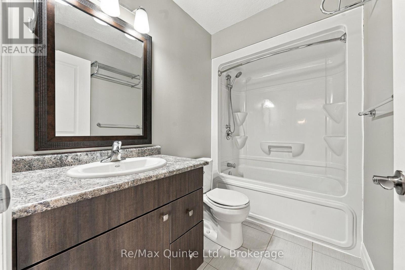 32 Cortland Crescent Property Photo 20