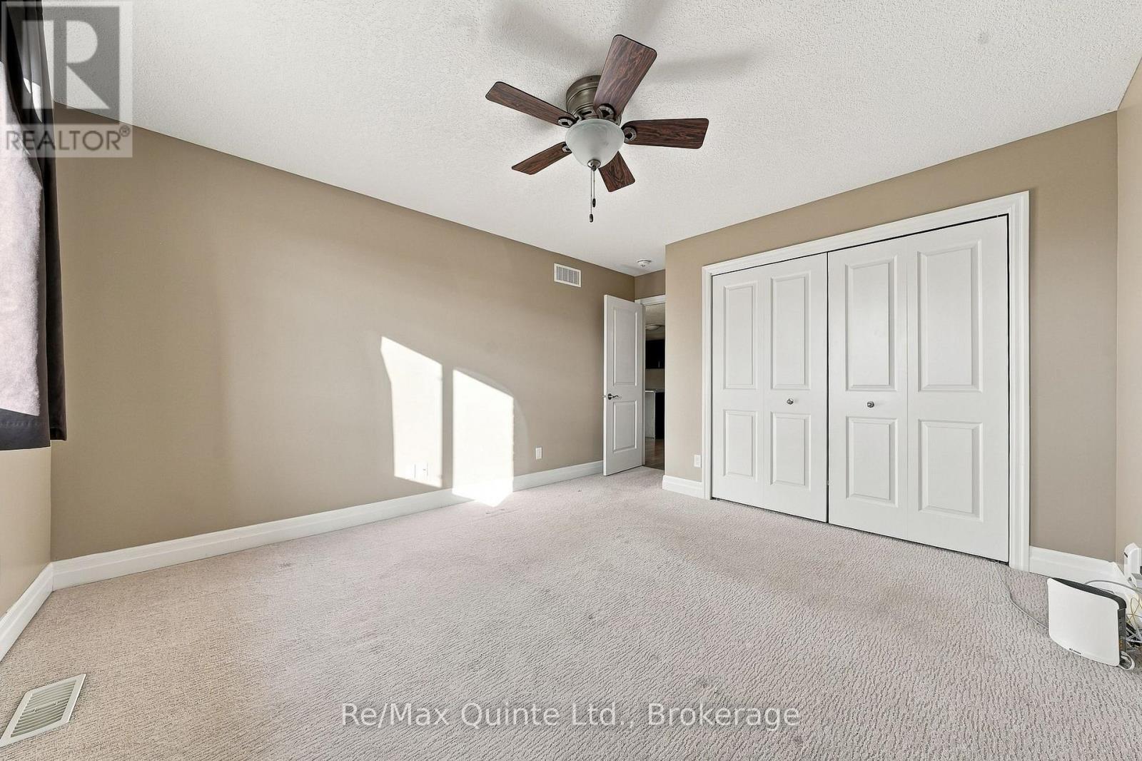 32 Cortland Crescent Property Photo 21
