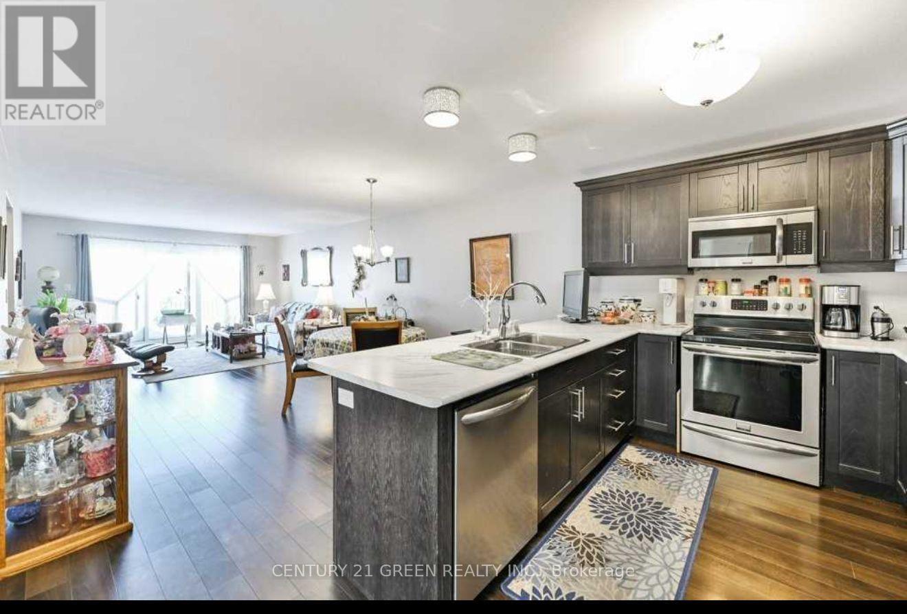 100 Spruce Gardens Court Property Photo 8