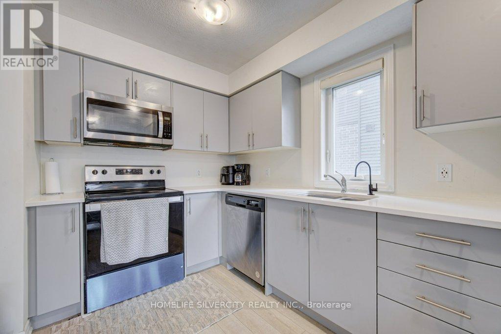 #18 - 235 Chapel Hill Drive Property Photo 13