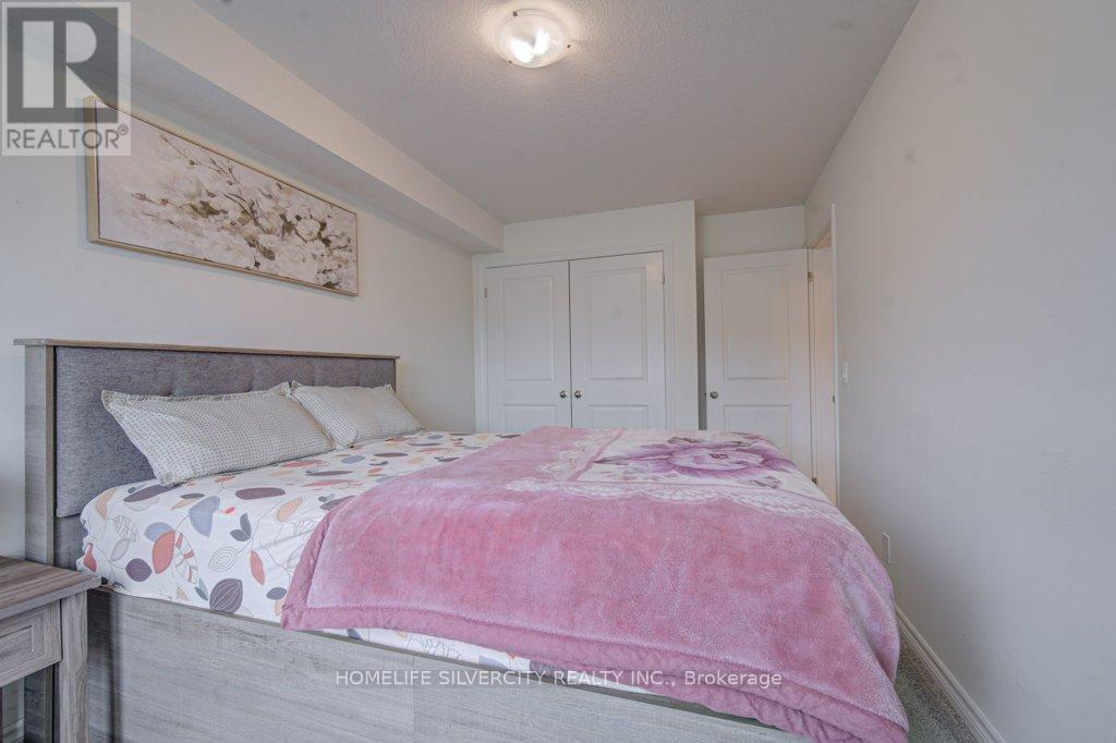 #18 - 235 Chapel Hill Drive Property Photo 17