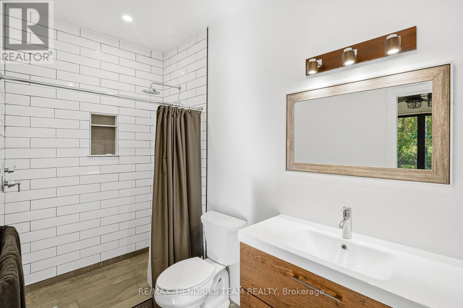 3555 Firelane 7 Road Property Photo 17