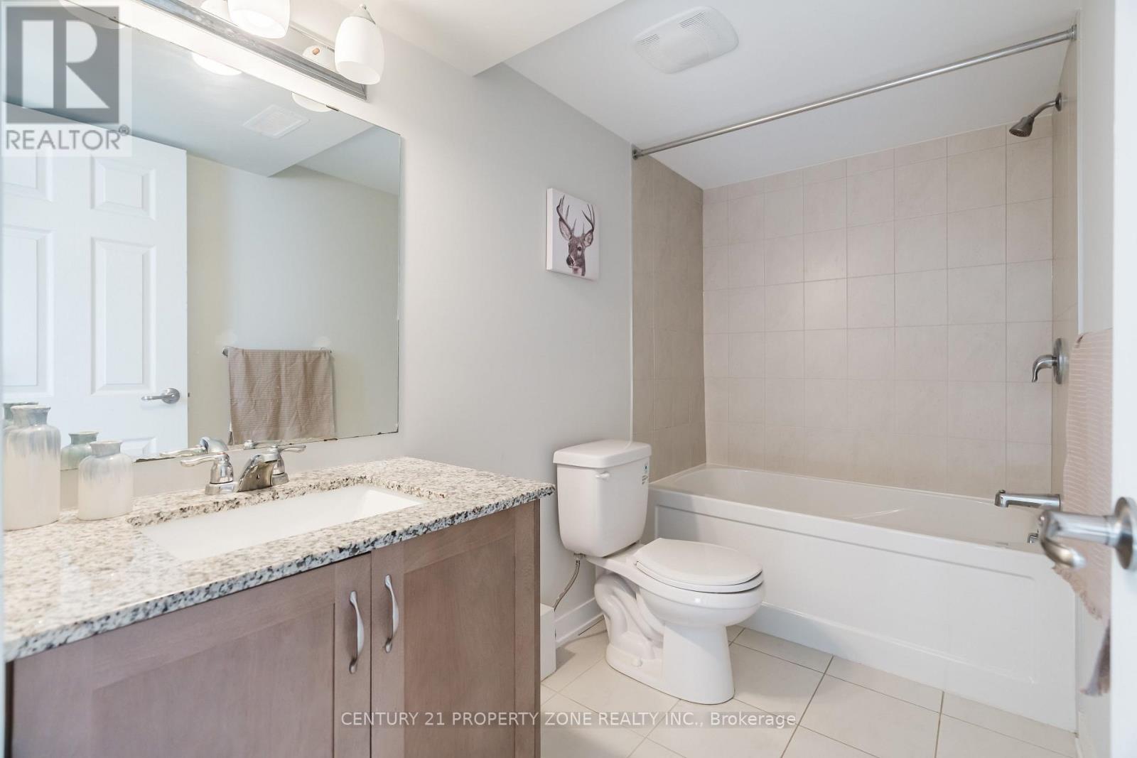 1060 Curraglass Walk Property Photo 20