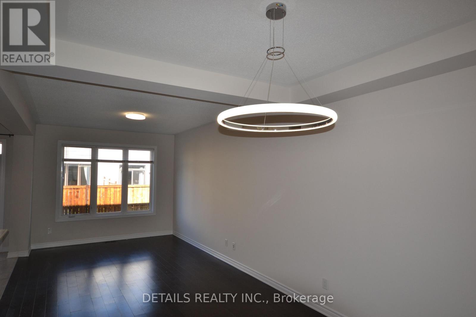 219 Merak Way Property Photo 4