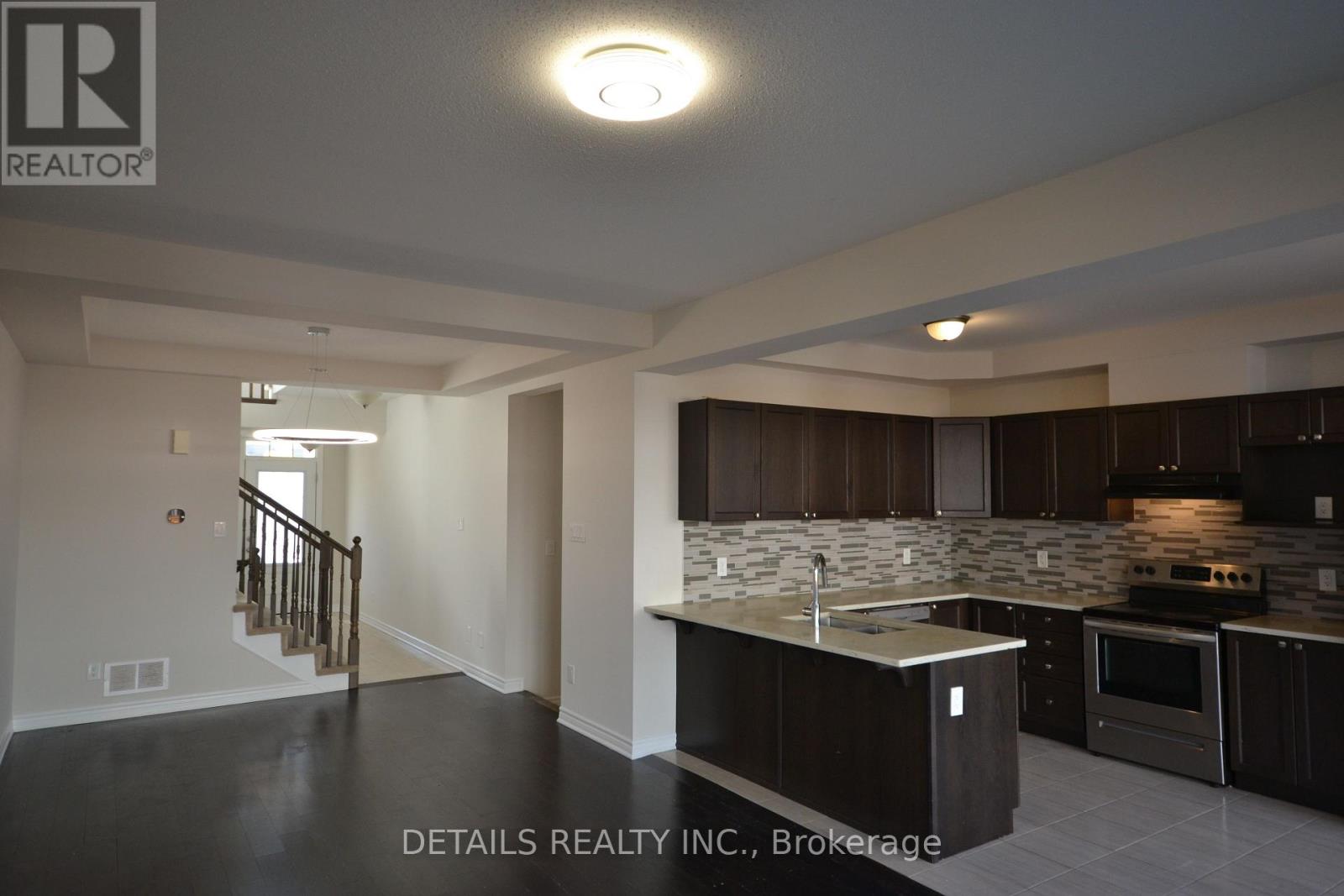 219 Merak Way Property Photo 7