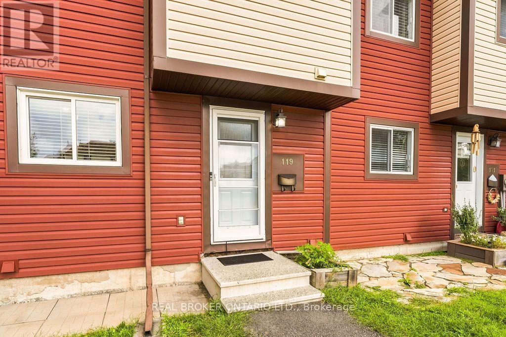 119 Teal Crescent Property Photo 2