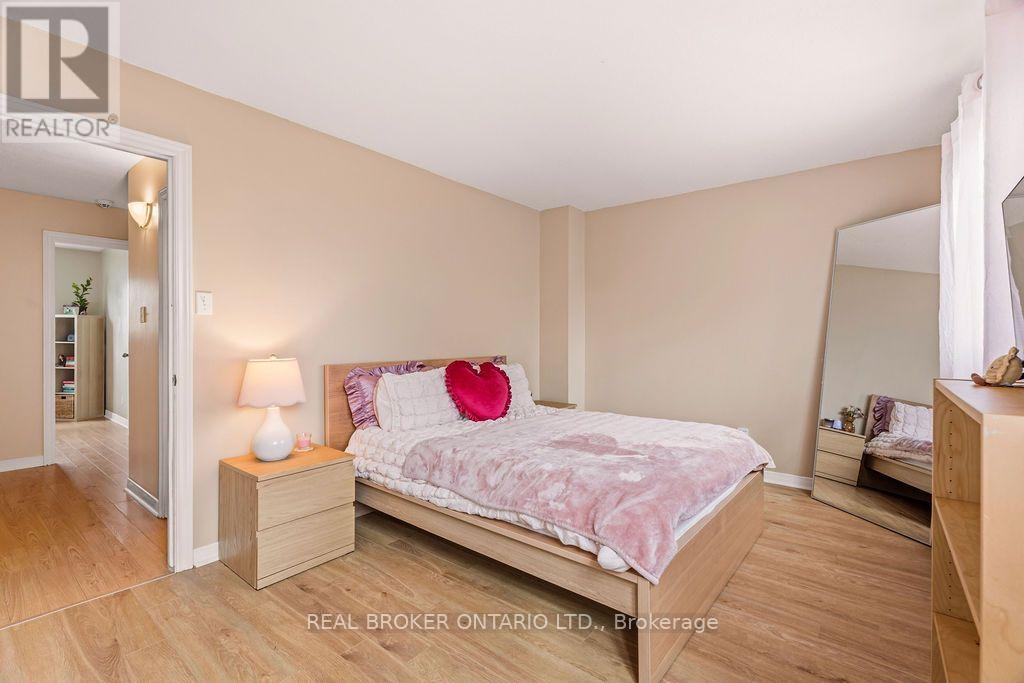 119 Teal Crescent Property Photo 20