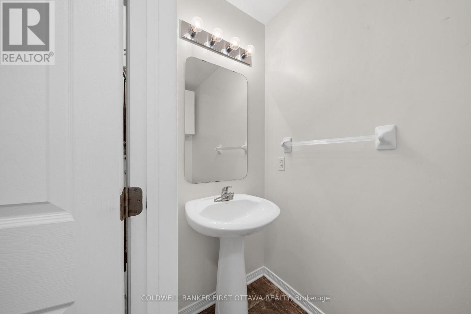 163 Romina Street Property Photo 6