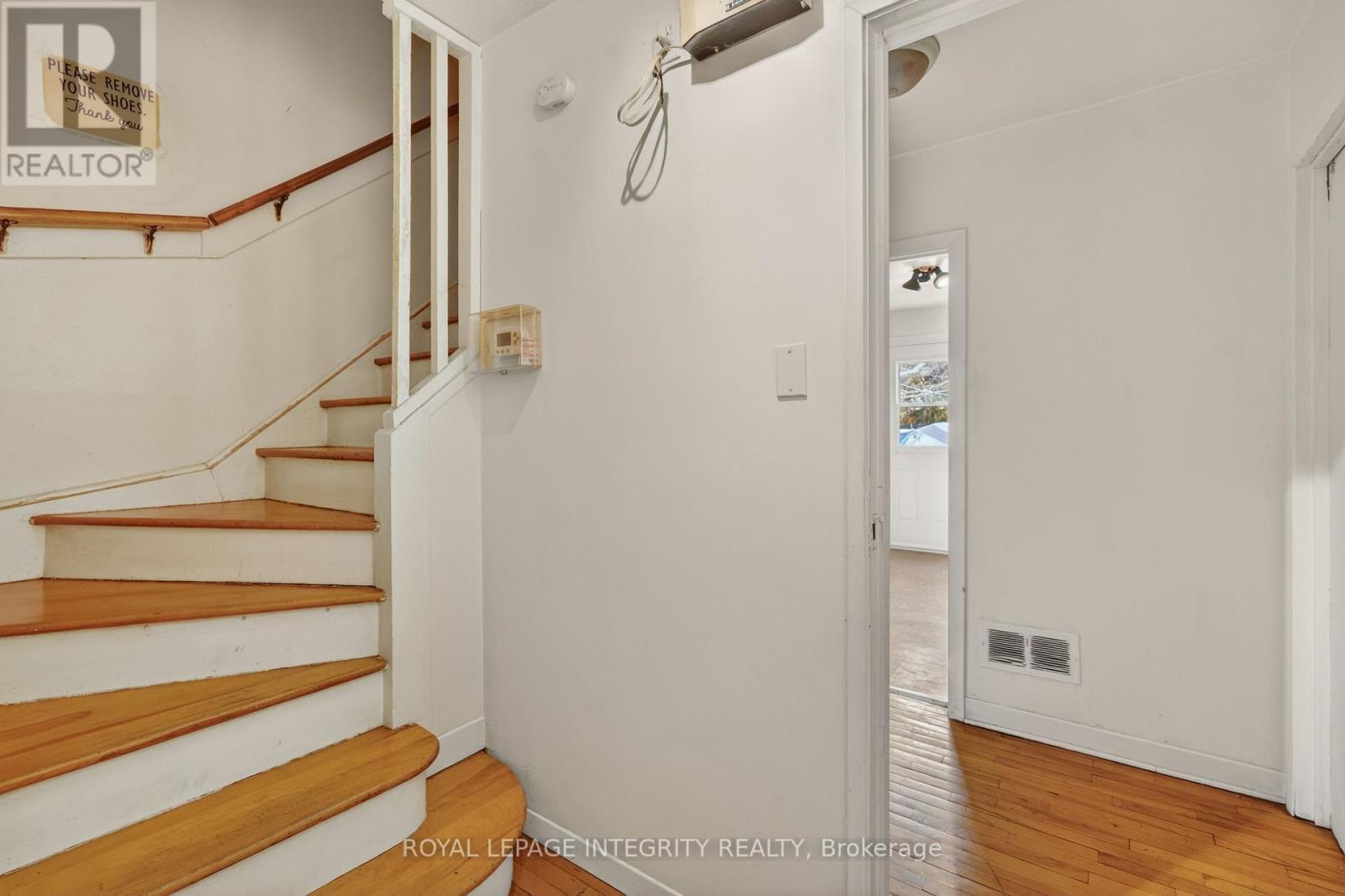 322-324 Queen Mary Street Property Photo 2