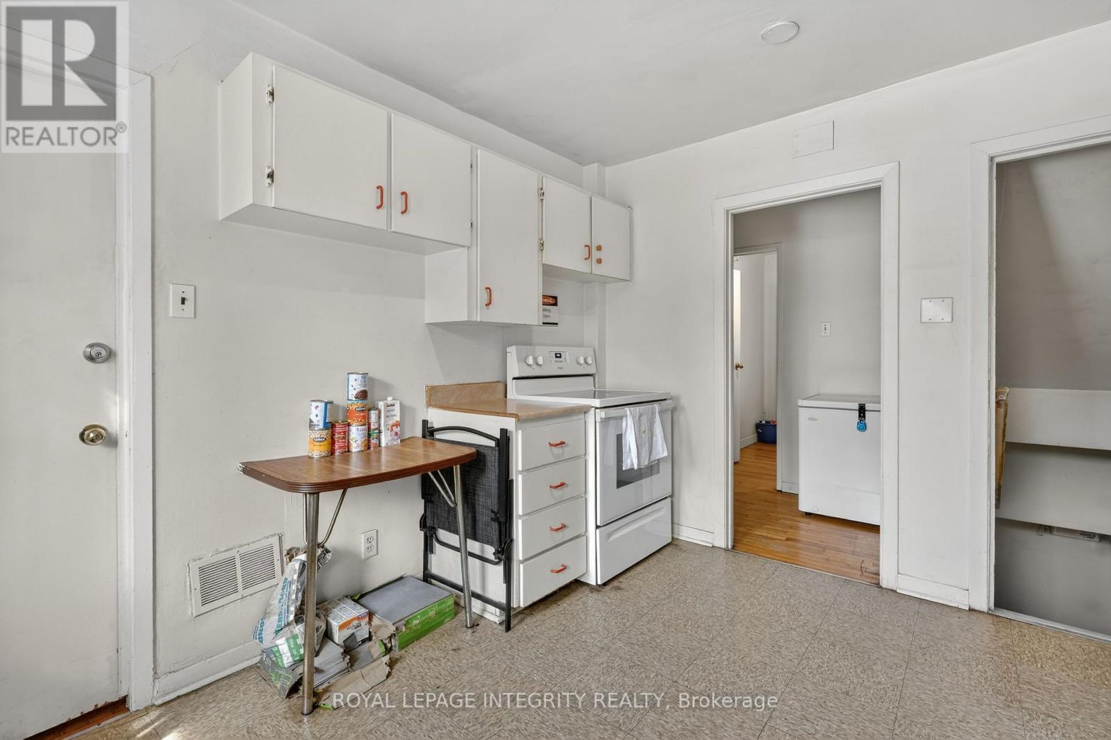 322-324 Queen Mary Street Property Photo 6