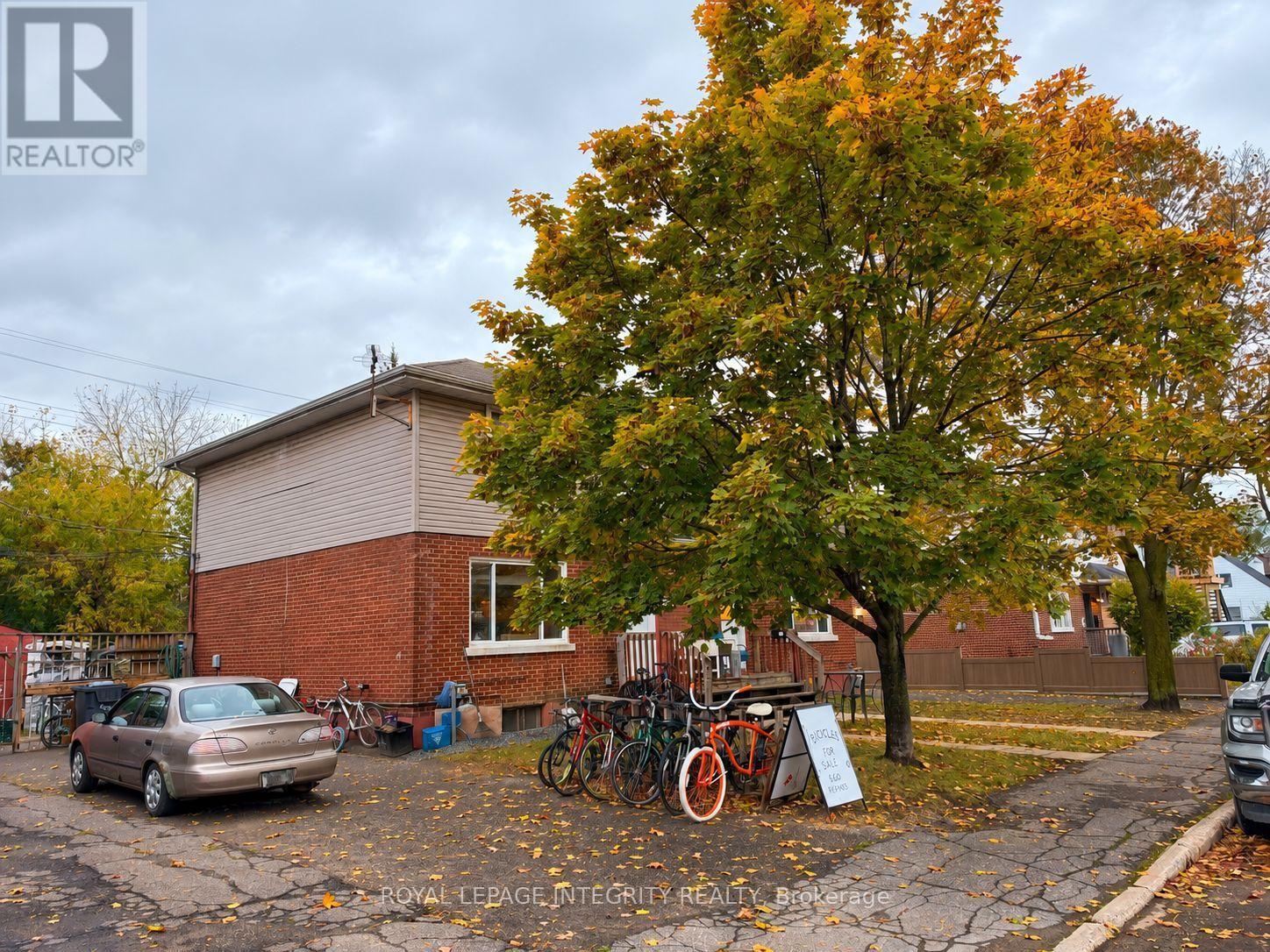 322-324 Queen Mary Street Property Photo 23