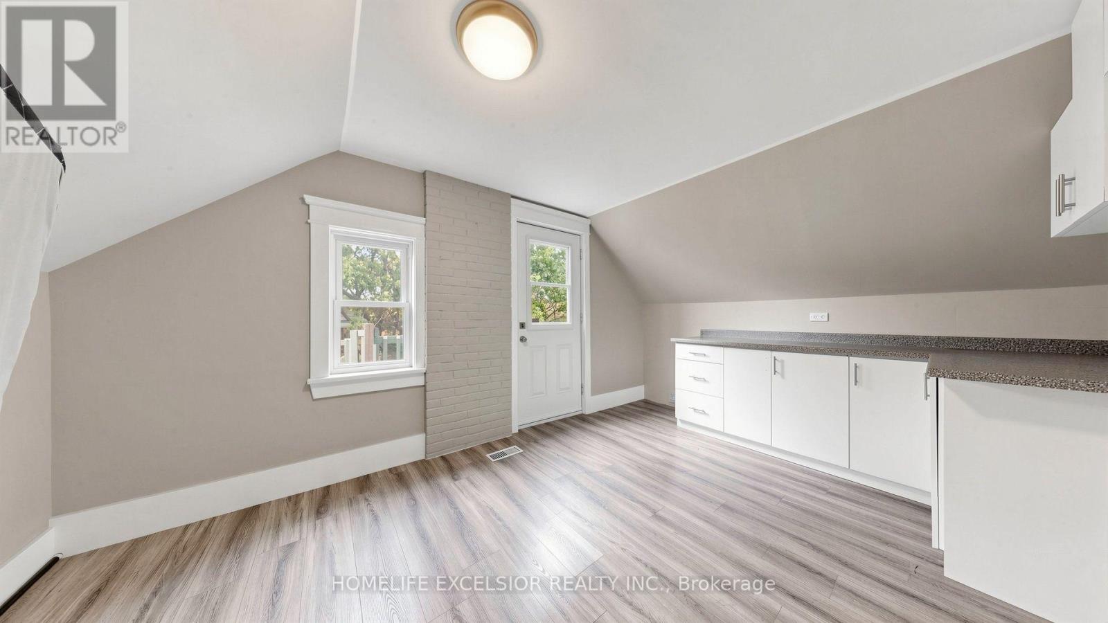 342 King William Street Property Photo 20