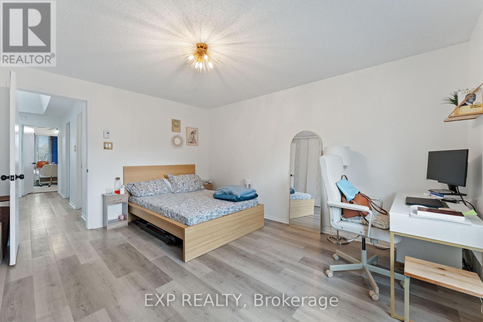 B - 6702 Jeanne D'arc Boulevard N Property Photo 16