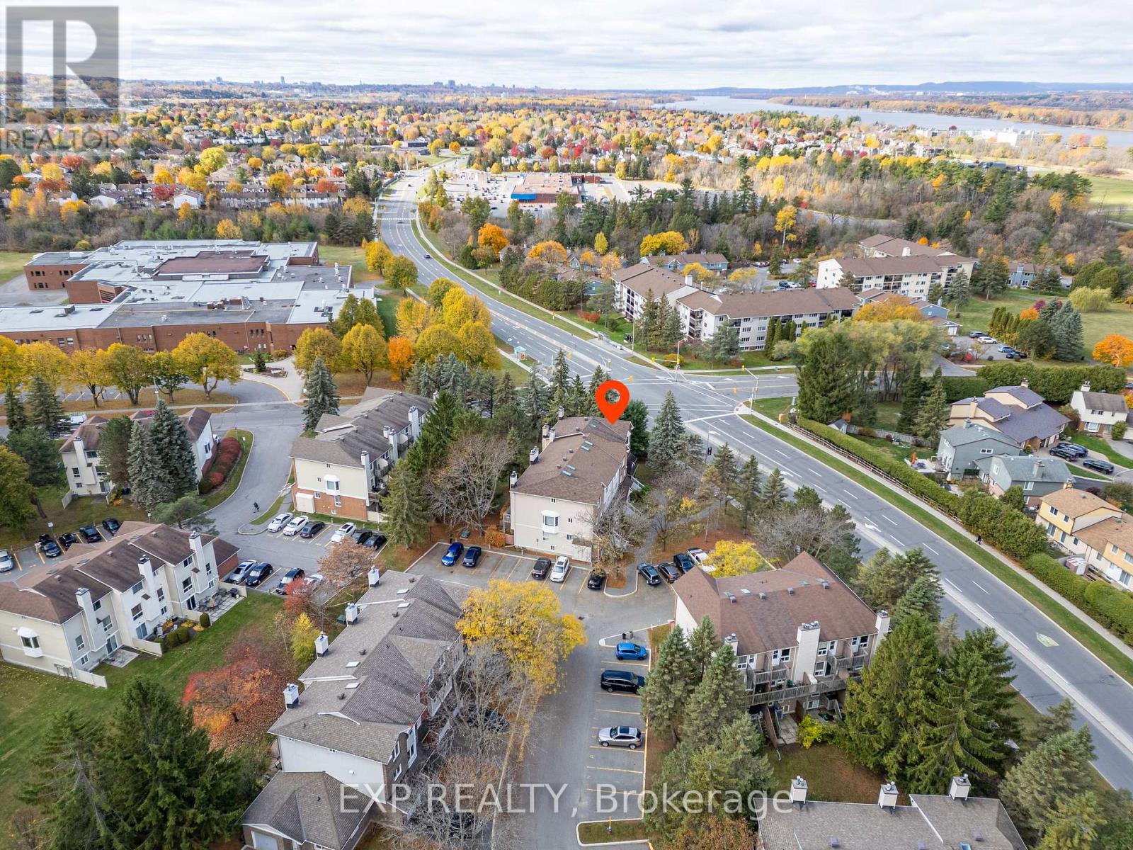 B - 6702 Jeanne D'arc Boulevard N Property Photo 22