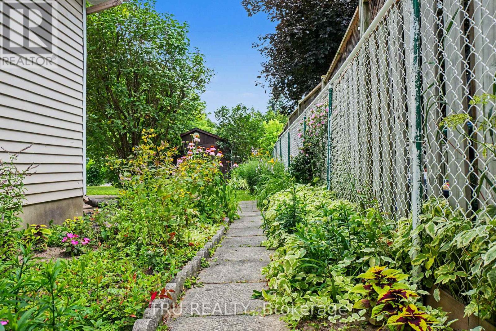 606 Chenier Way Property Photo 24
