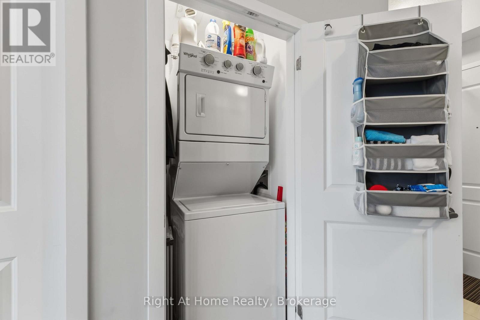321 - 460 Dundas Street E Property Photo 19