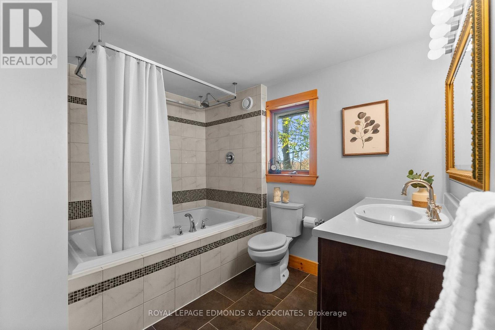 72 Hilltop Drive Property Photo 24