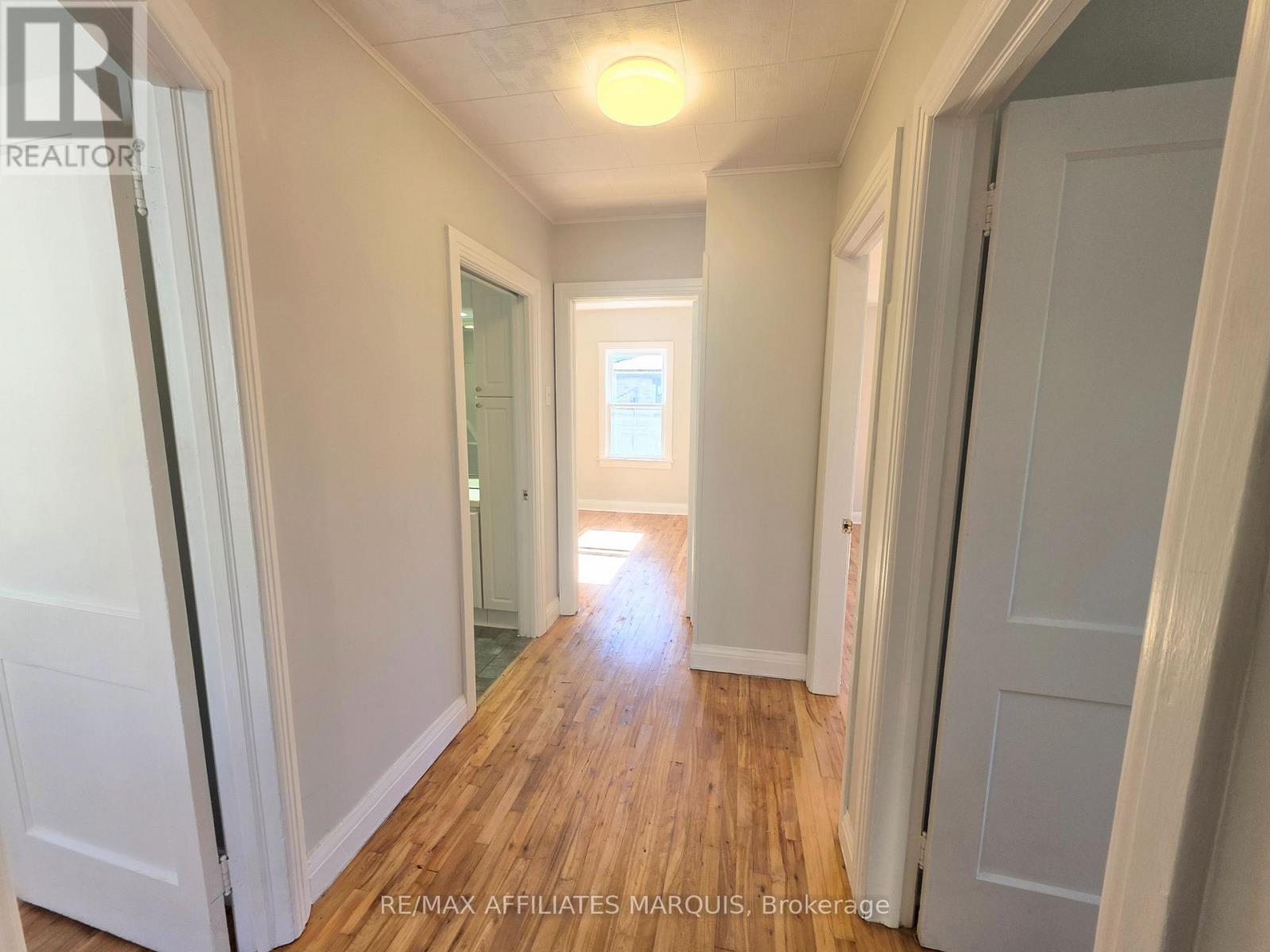 17 Maple Avenue N Property Photo 35