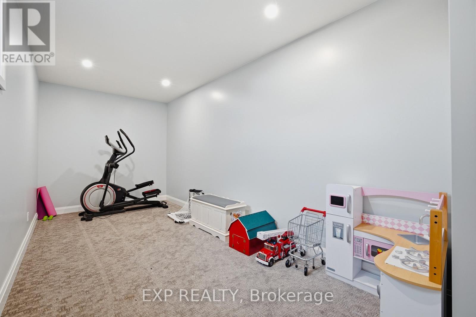 43830 Cranbrook Road Property Photo 24